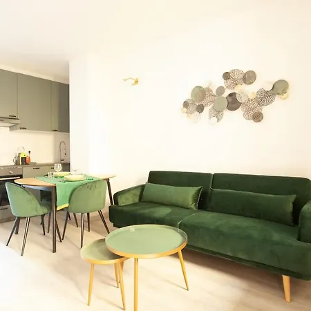 Renovated In Center - Commenda 21 Milano